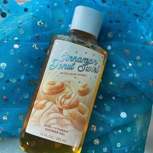 Bath & Body Works Cinnamon Donut Swirl Shower Gel